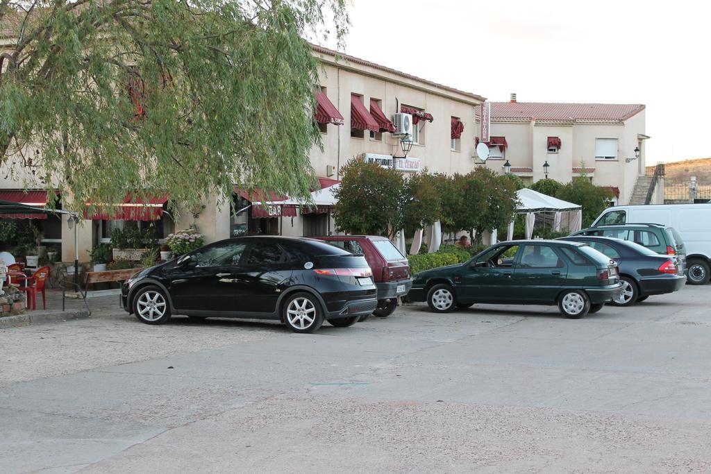 Sauca Hostal Restaurante "El Cercao" מראה חיצוני תמונה